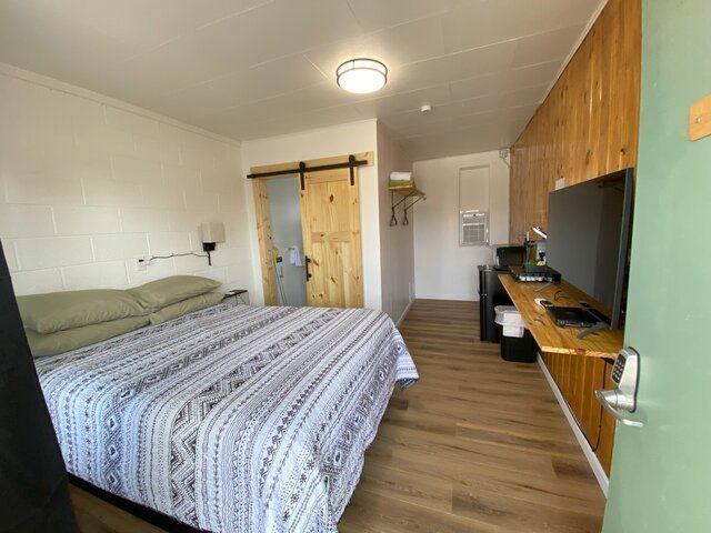Standard Room — second view